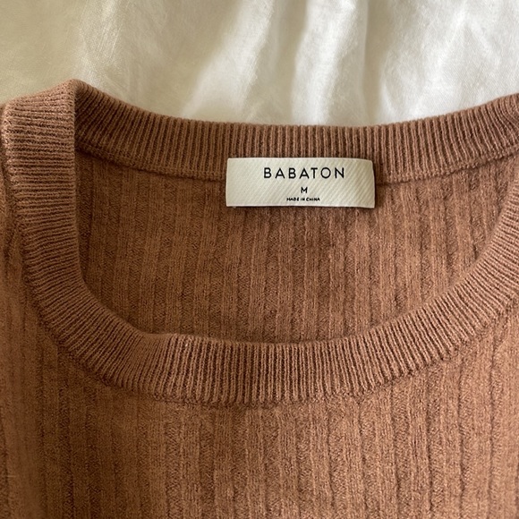 Aritzia Babaton tan sweater - Picture 2 of 4